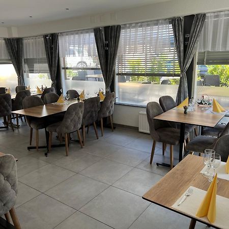 Hotel Restaurant Du Moulin Fleurier Kültér fotó